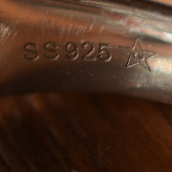 Sterling Silver Genuine Diamond Ring and Earrings. Ring size 7 - Picture 9 of 13